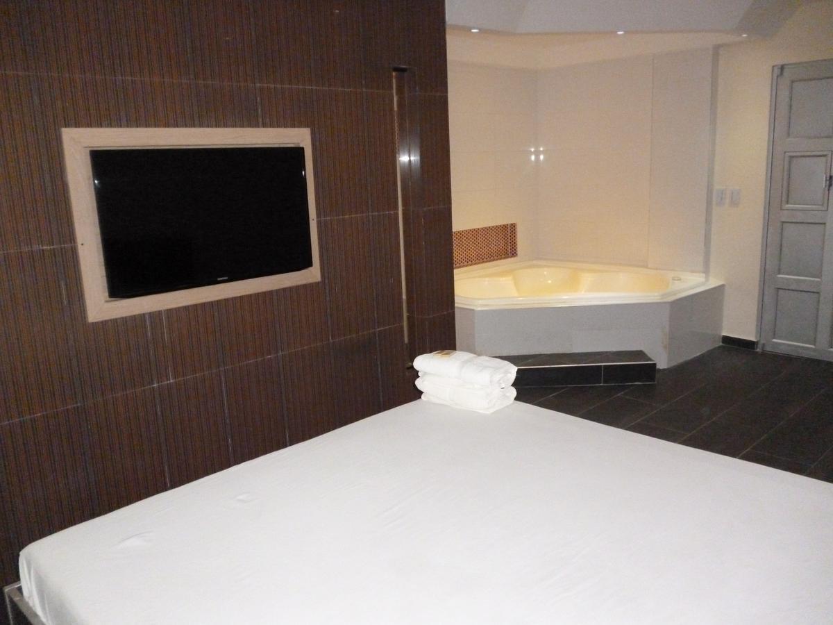 Hotel 56 Avenue Plaza Барранкилья Экстерьер фото